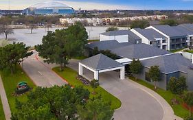 Courtyard By Marriott Dallas Arlington Entertainment District